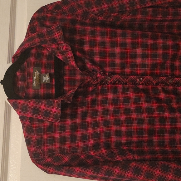 Eddie Bauer Tops - Women's Eddie Bauer button front Top